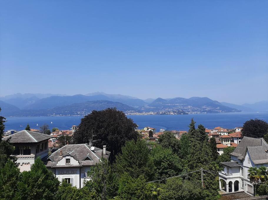 La Finestra Sul Lago - In Villa Con Vista E Posto Auto Coperto Stresa Extérieur photo
